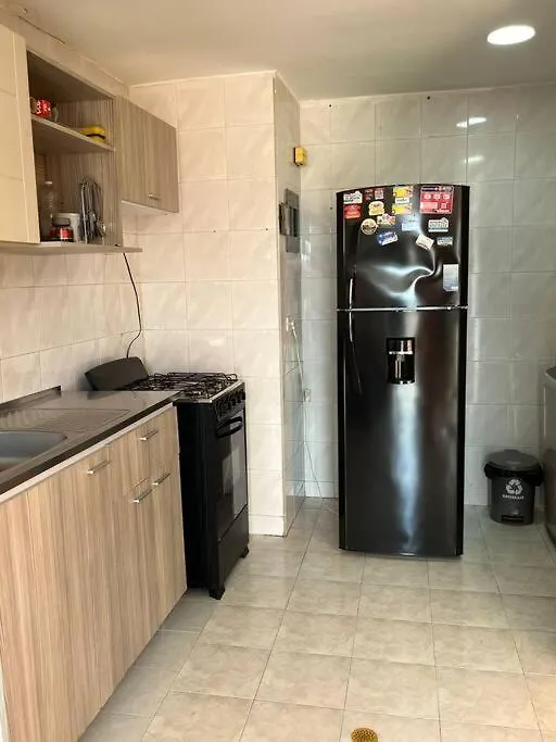 Rodadero Lupe 402, 5 Minutos De Playa Gaira Colombia
