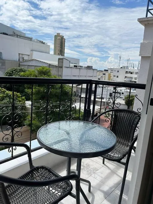 Rodadero Lupe 402, 5 Minutos De Playa Gaira Colombia
